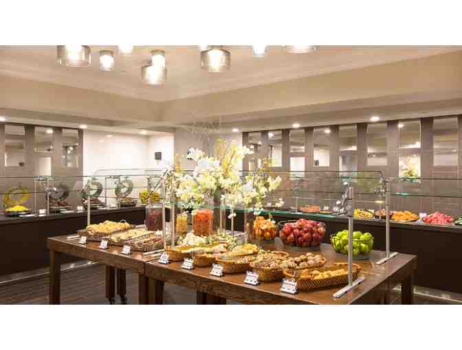 San Diego, CA - Manchester Grand Hyatt - 2 night stay & Breakfast for 2 at Seaview