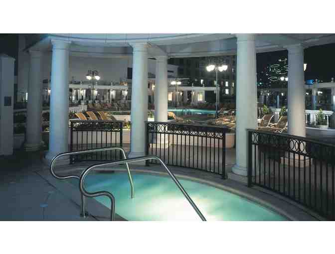 San Diego, CA - Manchester Grand Hyatt - 2 night stay & Breakfast for 2 at Seaview