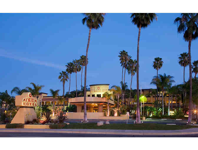Irvine, CA - Atrium Hotel - 2 night stay in deluxe pool view room with breakfast for two - Photo 2
