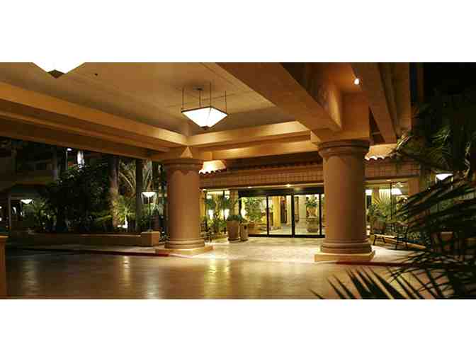 Irvine, CA - Atrium Hotel - 2 night stay in deluxe pool view room with breakfast for two - Photo 3