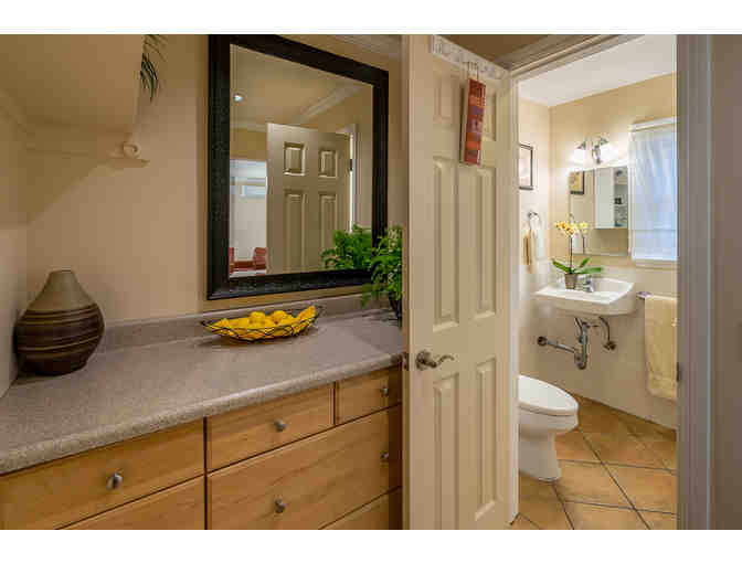 Santa Barbara, CA - Beach House Inn 1 Night Stay