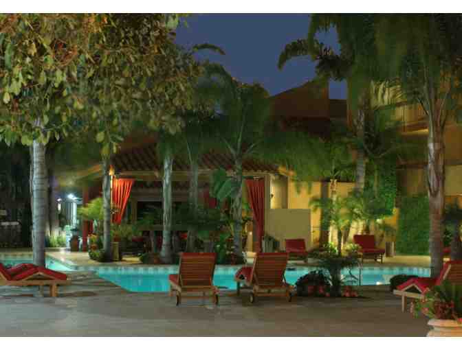 Irvine, CA - Atrium Hotel - 2 night stay in deluxe pool view room with breakfast for two - Photo 4