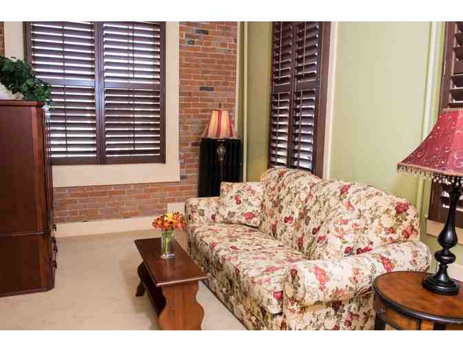 Cody, WY - Chamberlin Inn - Two night stay in a Queen Suite