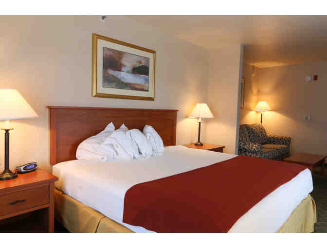 Grass Valley, CA - Gold Miners Inn - 1 night in King Executive Suite, breakfast, reception