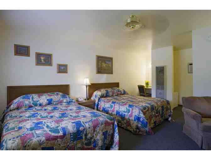 Three Rivers - Lazy J Ranch - one night stay & continental brkfst