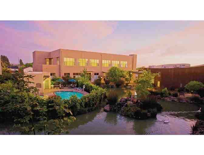 American Canyon, CA - Doubletree Hotel - 2 nts, $150 F&B credit, Brkfst, couples massage - Photo 2