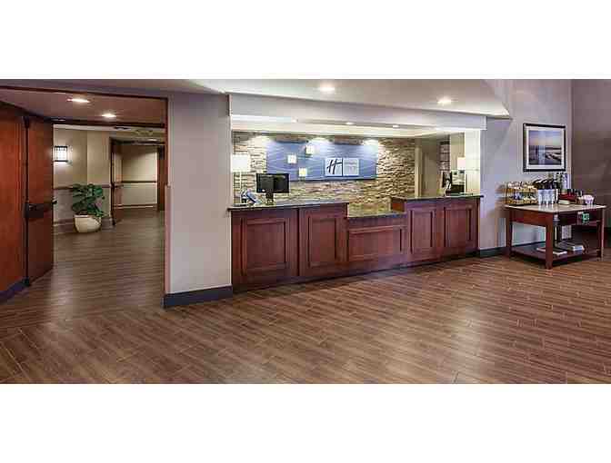 Carpinteria, CA - Holiday Inn Express Carpinteria - 1 nt stay in studio suite w/ breakfast