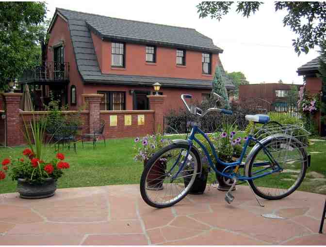 WY, Cody - Chamberlin Inn - two nights in a queen suite