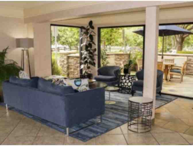 Sunnyvale, CA - Maple Tree Inn - A 2 night weekend stay with breakfast buffet