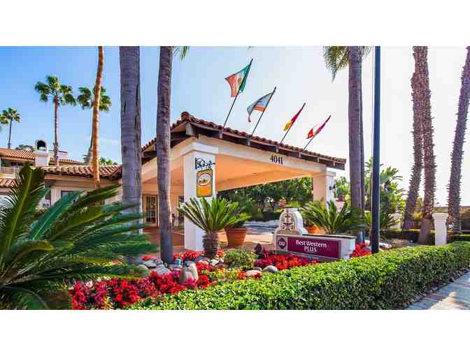San Diego, CA - BW PLUS Hacienda Hotel - One night stay