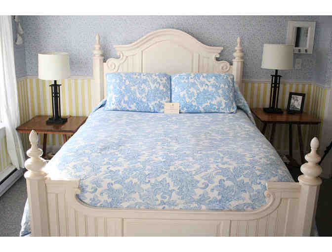 Klamath, CA - Historic Requa Inn - One night stay