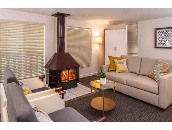 Solvang, CA - Wine Valley Inn & Cottages - 1 nt in Village Tower King Jr.Suite w/ brkfst