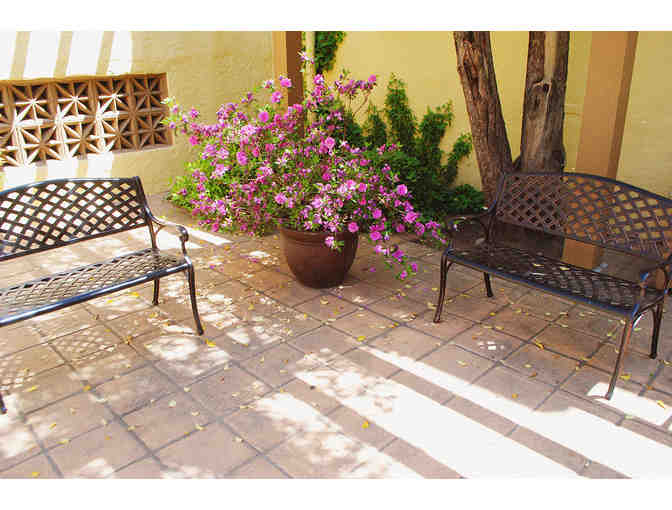 Sonora, CA - Sonora Inn - 1 nt in Deluxe King with American Breakfast