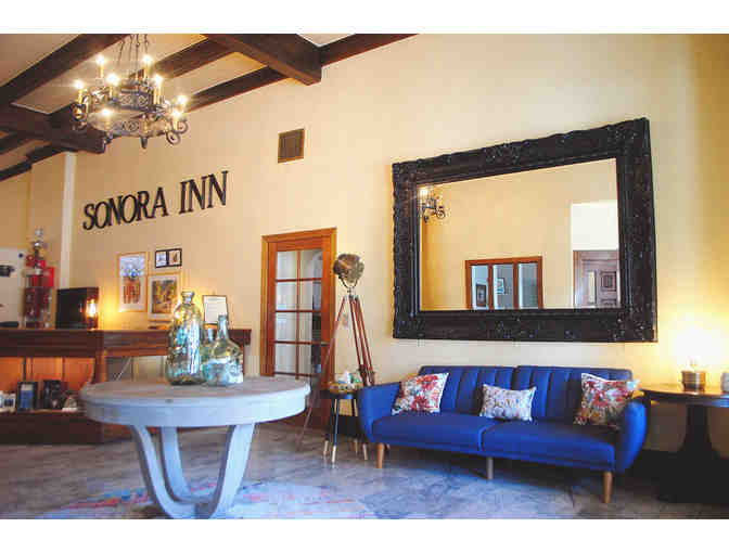 Sonora, CA - Sonora Inn - 1 nt in Deluxe King with American Breakfast
