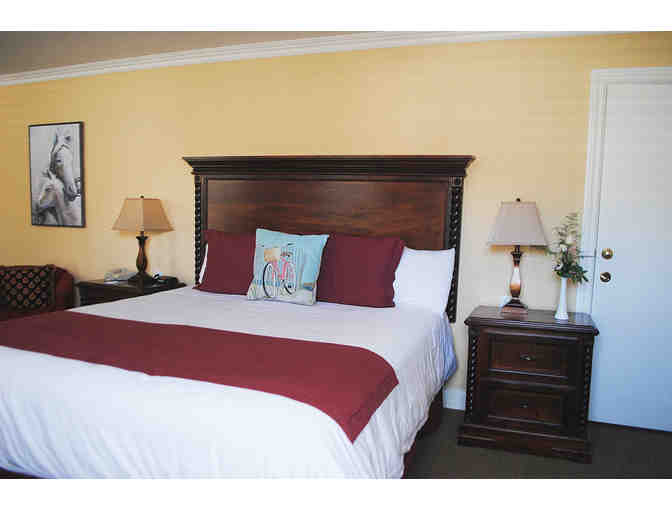 Sonora, CA - Sonora Inn - 1 nt in Deluxe King with American Breakfast