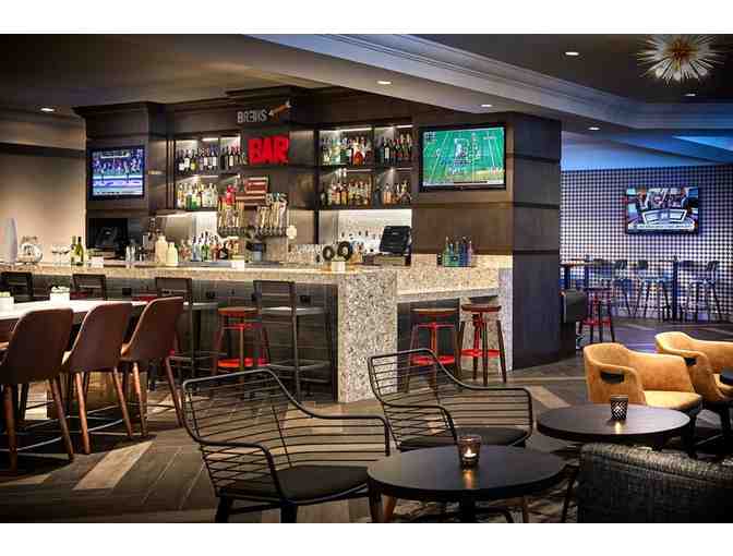 Los Angeles, CA - Renaissance Los Angeles Airport Hotel - 1 nt in club level rm + brkfst