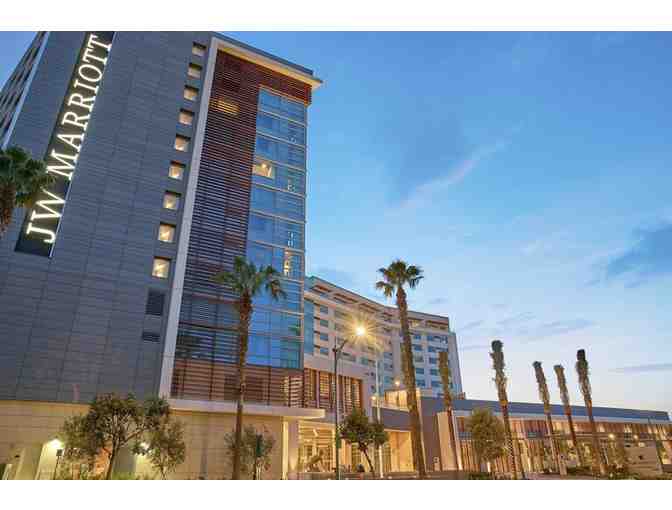 Anaheim, CA - JW Marriott Anaheim Resort - Overnight stay