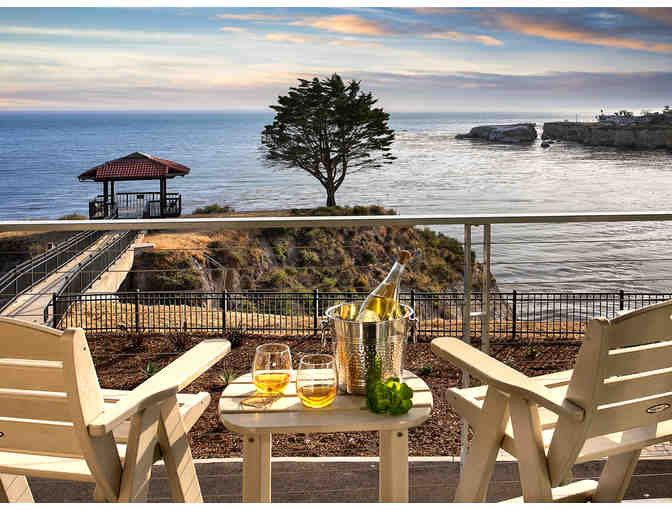 Pismo Beach, CA - Inn At The Cove - 2 nts in Oceanfront King rm w/ daily breakfast