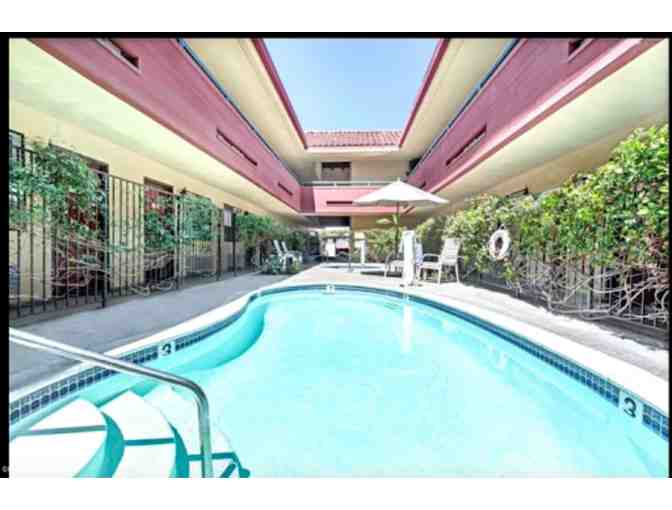 Woodland Hills, CA - Vantage Point Inn - Two Night Stay, King Rm with Continental Brkfst