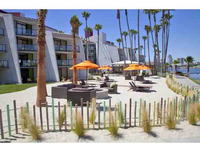 Long Beach, CA - Hotel Maya, A Double Tree by Hilton - 1 Nt in a Water View Room + Brkfst - Photo 10