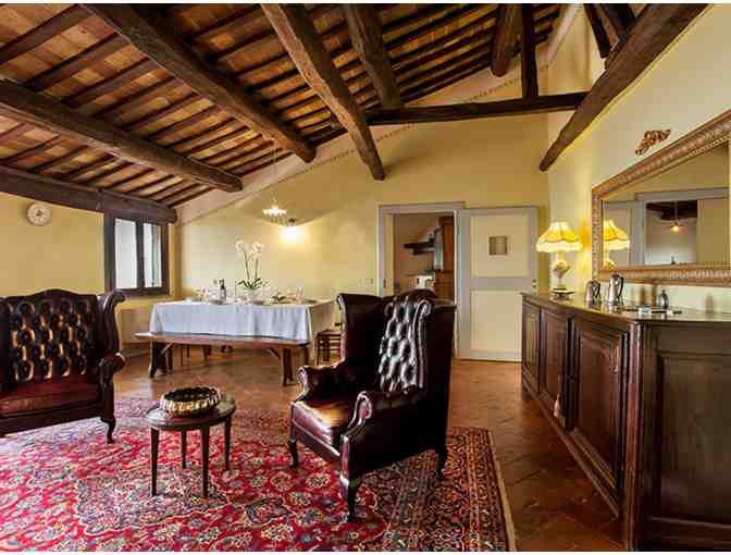 Italy, Cortona - 2 Bedroom Luxury Apartment - 7 Nt Stay w/ Concierge, Wine and More