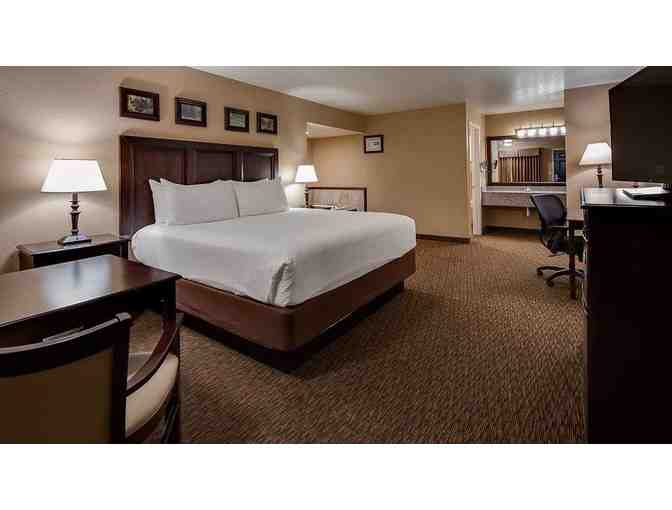 Fortuna, CA - Best Western Country Inn - One night stay in standard room w/ hot breakfast