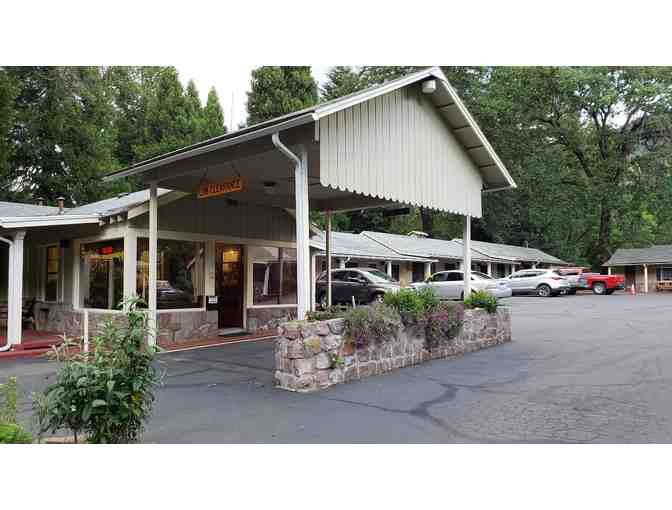 Dunsmuir, CA - Dunsmuir Lodge - Two night stay in a premier king room
