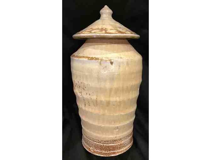 Cream Spun Vase with Wide Lid by Master Ceramicist and Teacher Susan Beecher - Photo 1