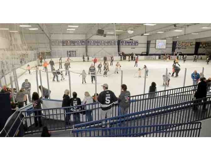 8 Public Skate Passes at Oaks Center Ice