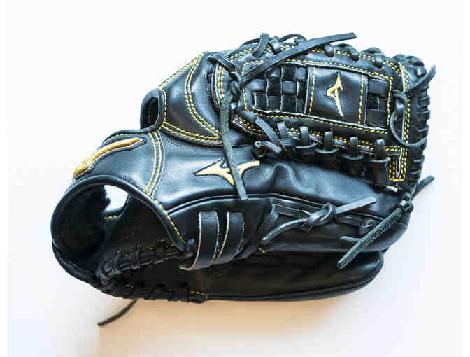 Personalized Mike Soroka Mizuno Baseball Glove