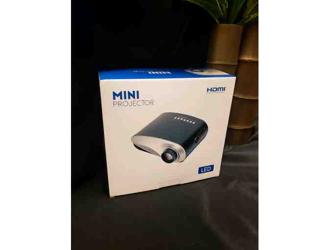 Mini LED Video Projector with USB HDMI