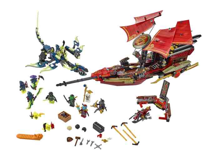 LEGO NINJAGO Final Flight of Destiny's Bounty