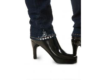 Designer Seven jeans, styled by Diane Farr for A Pea in the Pod.