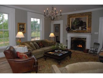 Country Road: Weekend in a 5-Bedroom Estate Overlooking Virginia's Blue Ridge Mountains