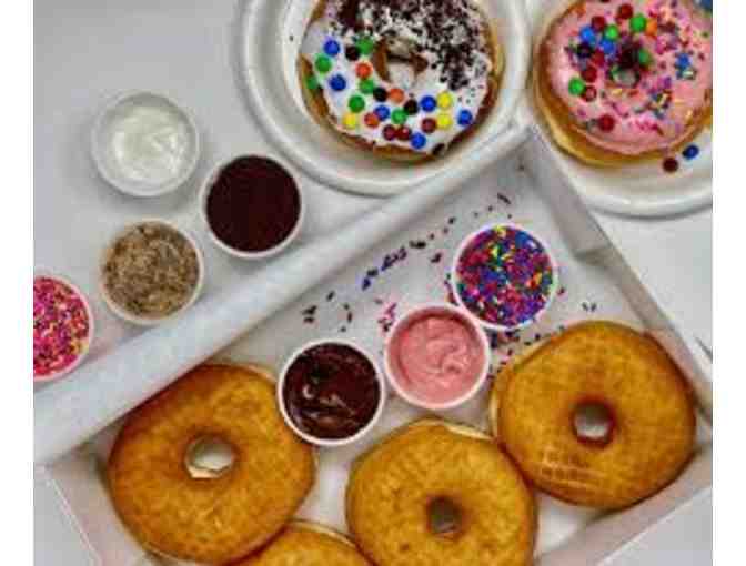 Kane's Donuts Private Donuts Decorating Experience and Tour