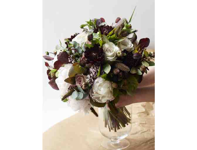 Elan Flowers: One Statement Size Arrangement from the Signature or Seasonal Collection