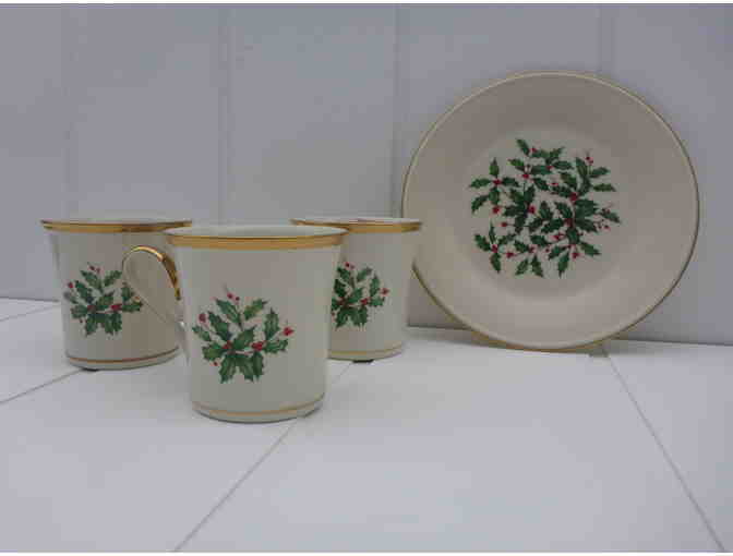 Lenox Christmas mugs and plate