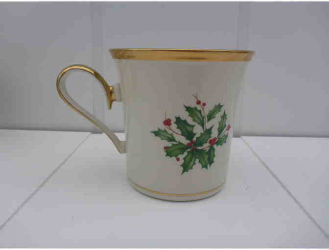 Lenox Christmas mugs and plate