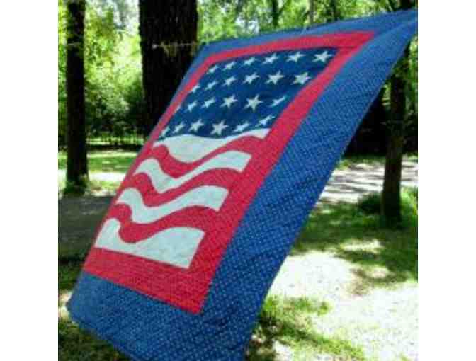 Americana Quilt! Plus GIFT IDEA: Design your quilt with gifted Texas quilting artist!