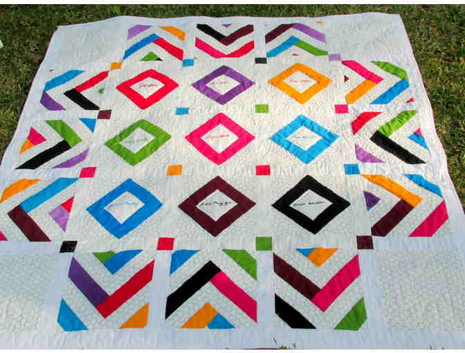 Americana Quilt! Plus GIFT IDEA: Design your quilt with gifted Texas quilting artist!