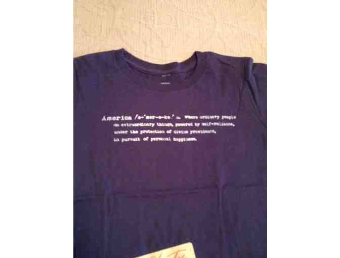 'America - Where ordinary people do extraordinary things....' Youth Small T-shirt
