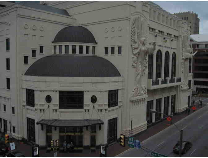 FORT WORTH OPERA PERFORMANCE OF 'BARBER OF SEVILLE' AT BASS HALL!!