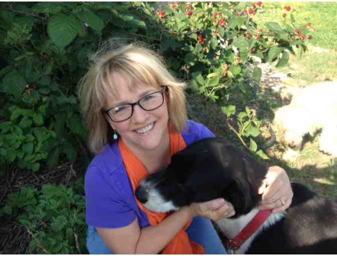 Gifted Animal Communicator, Mary Helen Schmidt offers a 30 Minute Consultation!