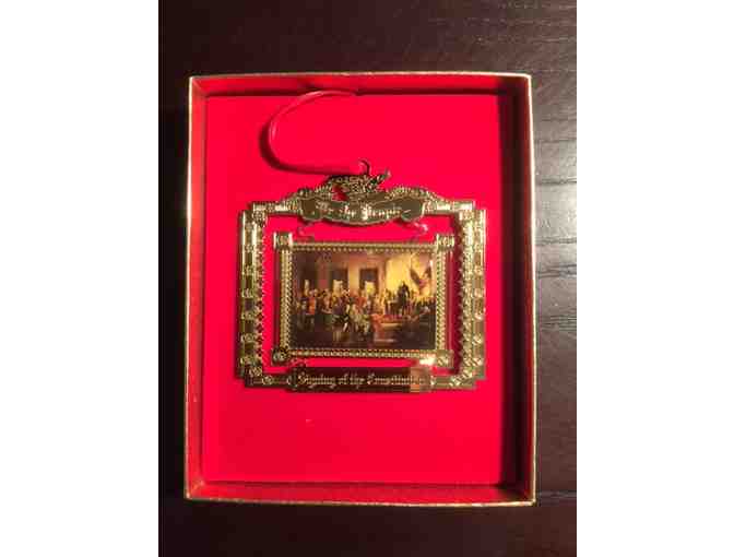 The United States Capitol Historical Society Ornament, 'Signing of the Constitution'!