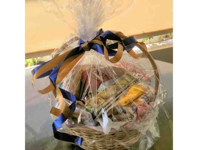 'Hawaiian Glamour Basket' from Cindy Clark to Pamper & Delight Any Gal!