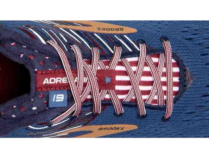Brooks's Limited Edition 'Old Glory Collection' Running Shoes for Ladies! Size 8!