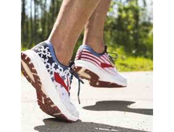 Brooks's Limited Edition 'Old Glory Collection' Running Shoes for Ladies! Size 8!