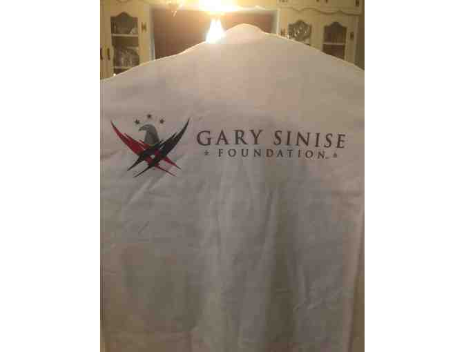 Gary Sinise Donates a Stellar Gift Bag Honoring Our Veterans!  Autographed! - Photo 18