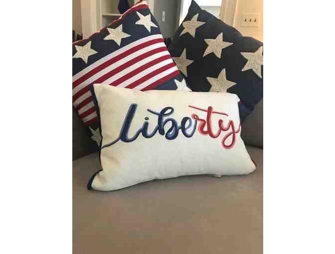 Three Patriotic Pillows to Decorate your Home!