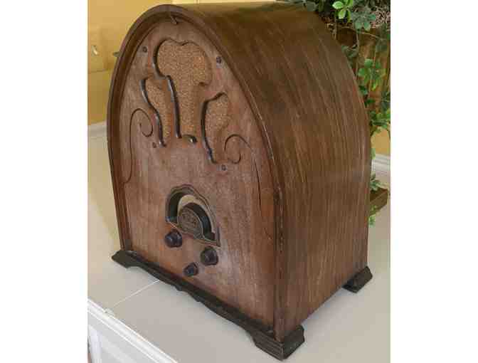 Vintage 1931 U.S. Gloritone Cathedral Model 99A Radio